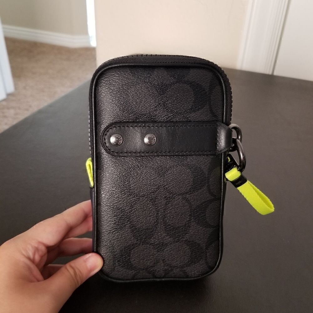 Coach Terrain Small Bag - Picture 4 of 5
